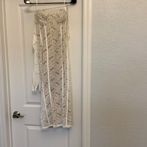 Elegant White Lace Dress